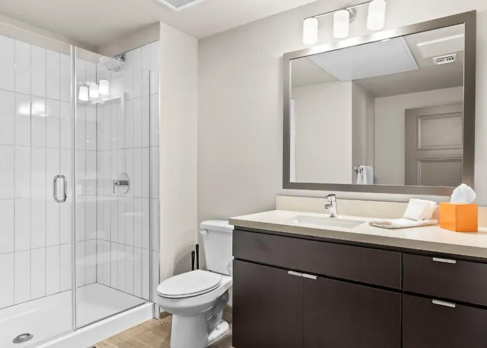 Stunning Westgate Cozysuites By Stadium W/pool 11 Glendale