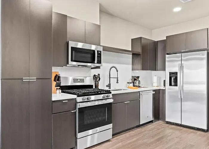 Stunning Westgate Cozysuites By Stadium W/pool 11 Apartment Glendale